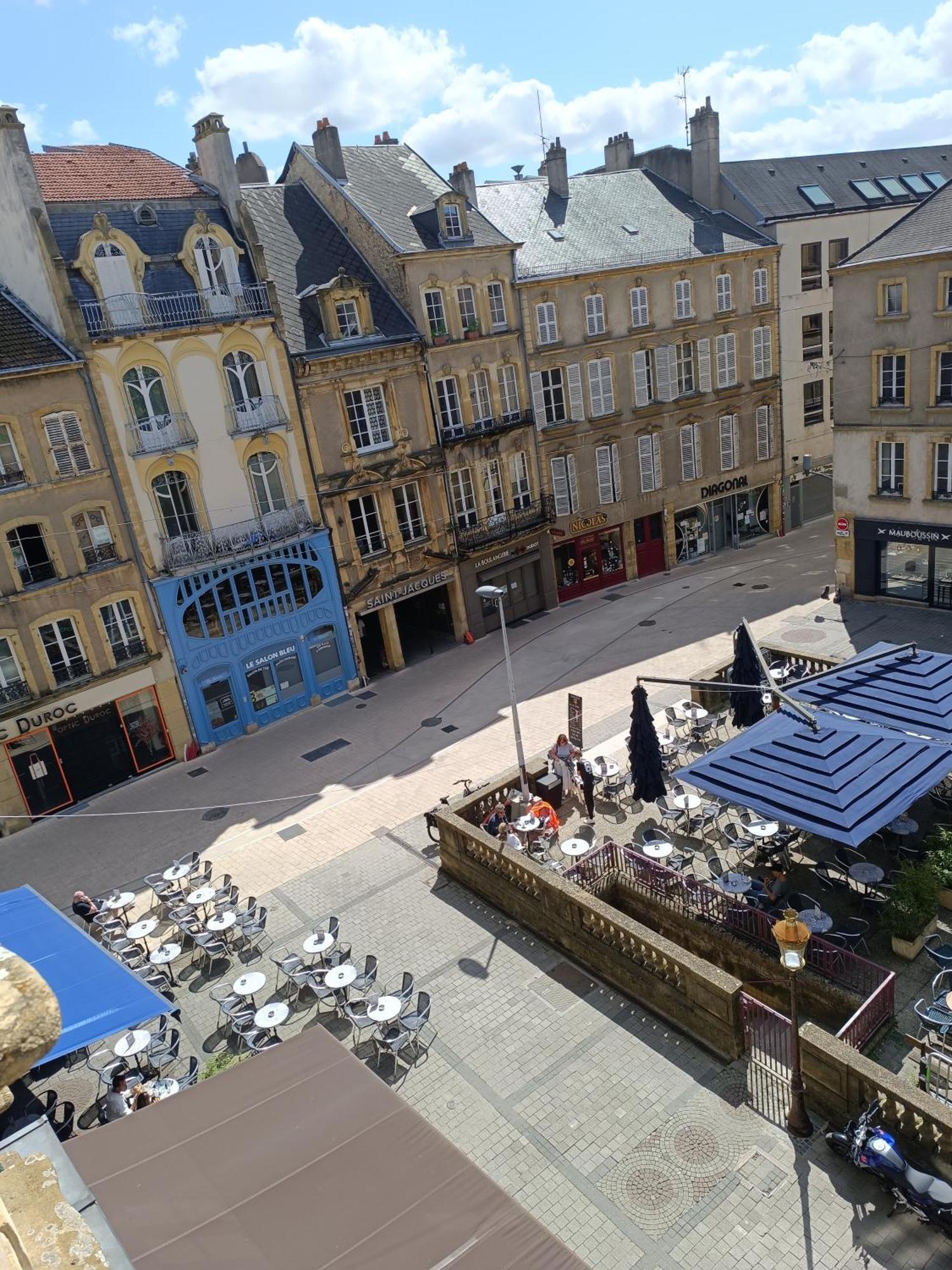 Appartement Duplexcoeur De Ville Metz Exteriör bild